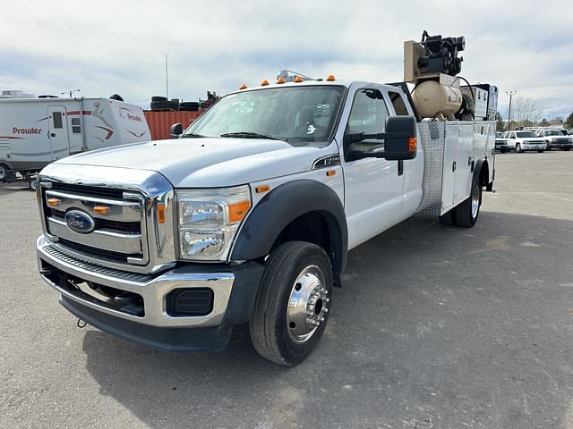 Image of Ford F-450 equipment image 2