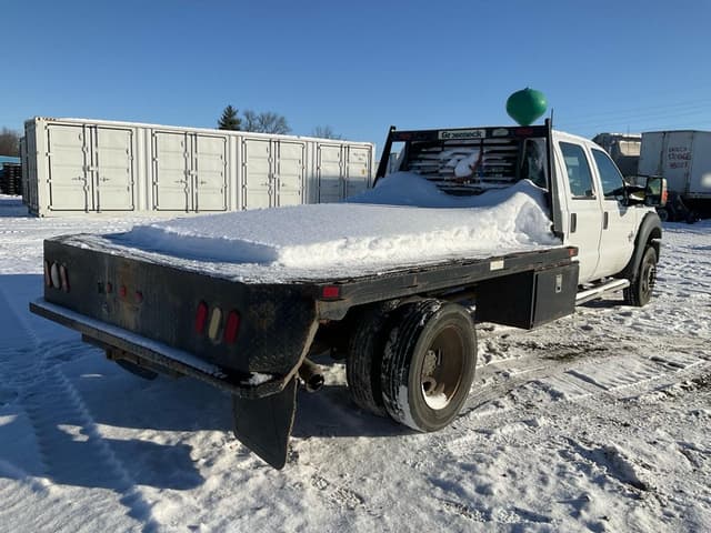 Image of Ford F-450 equipment image 4