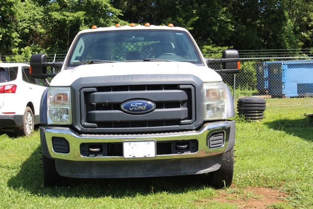 Image of Ford F-450 equipment image 1