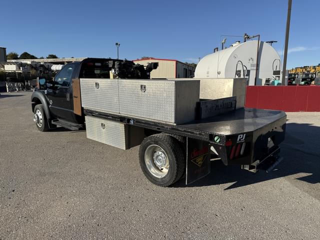 Image of Ford F-450 equipment image 3