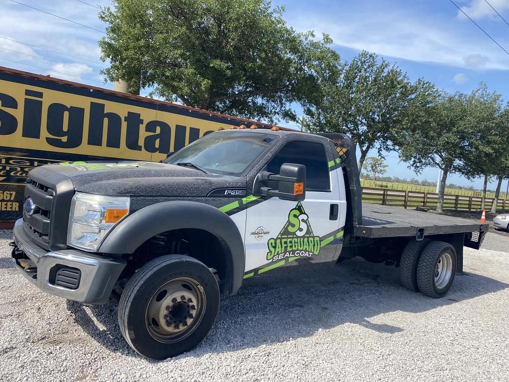Image of Ford F-450 Primary image