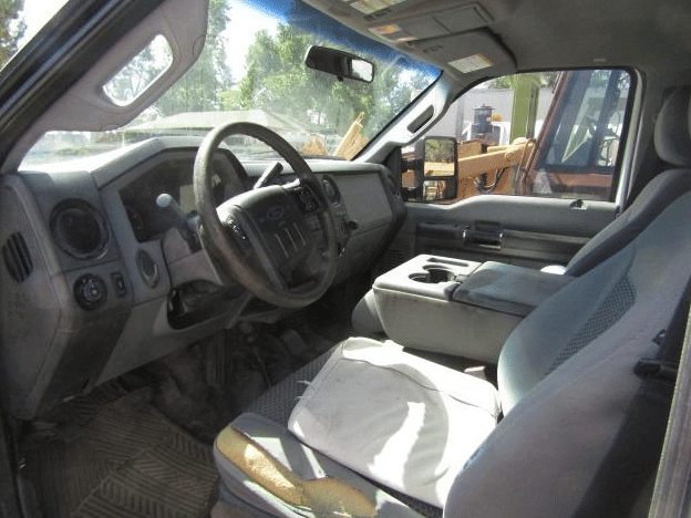 Image of Ford F-550 equipment image 2