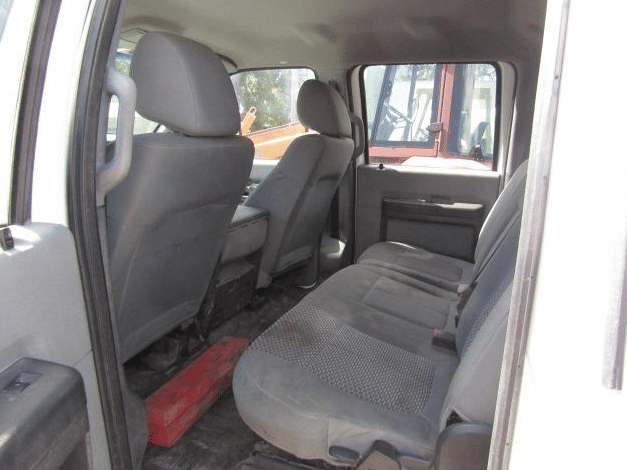 Image of Ford F-550 equipment image 4