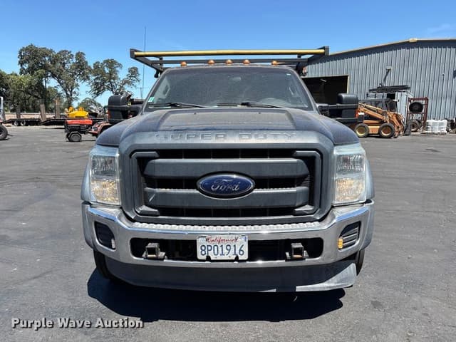 Image of Ford F-550 equipment image 1