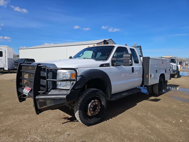 Image of Ford F-550 equipment image 3