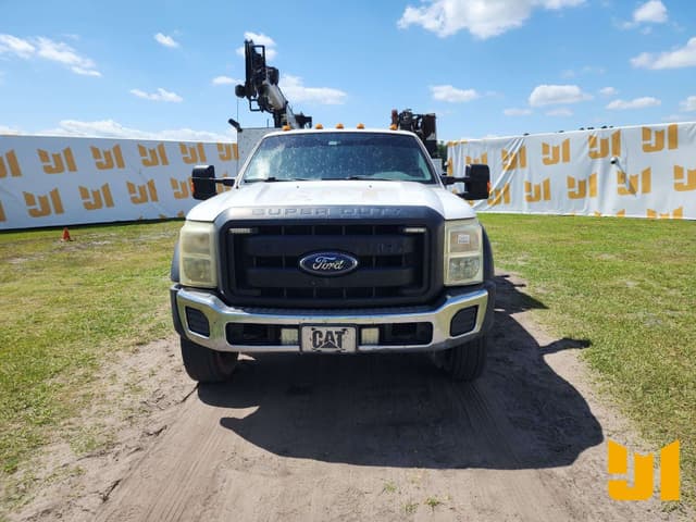 Image of Ford F-550 equipment image 1