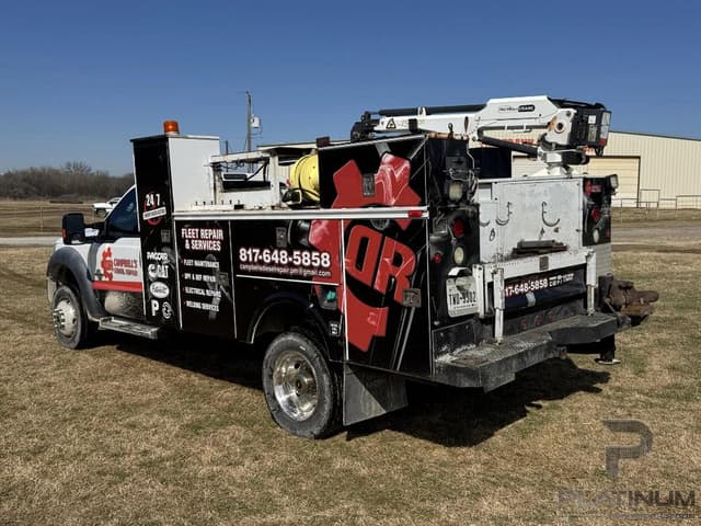 Image of Ford F-550 equipment image 4