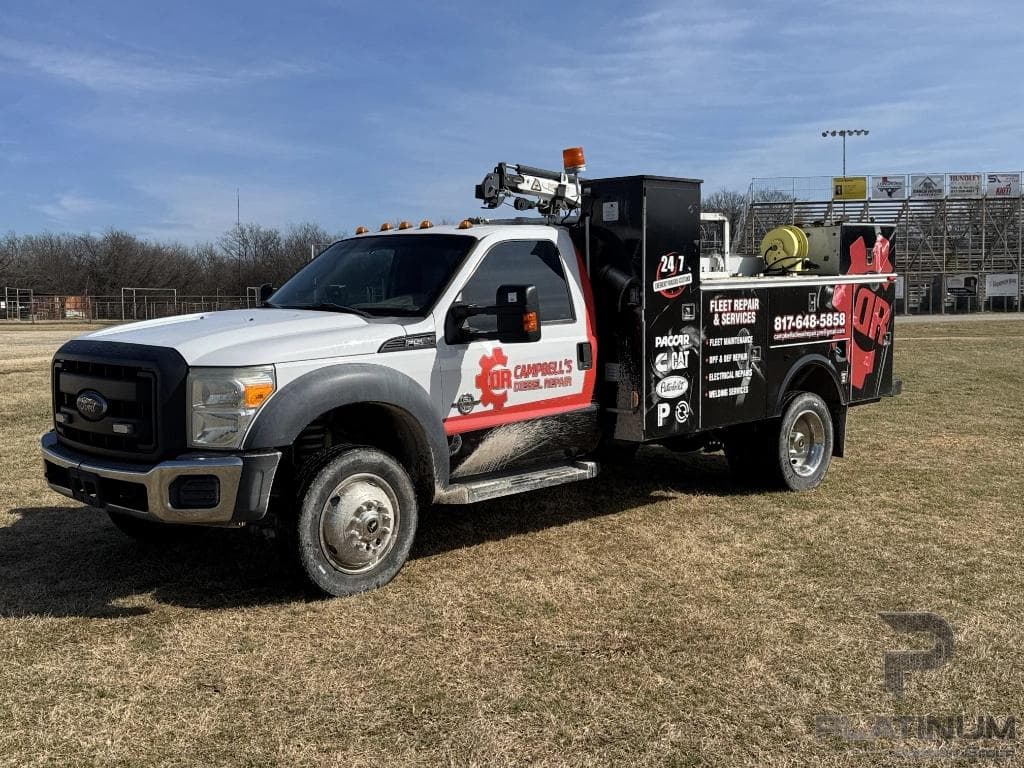 Image of Ford F-550 Primary image