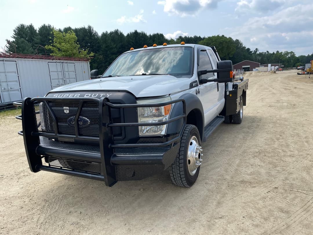 Image of Ford F-550 Primary image