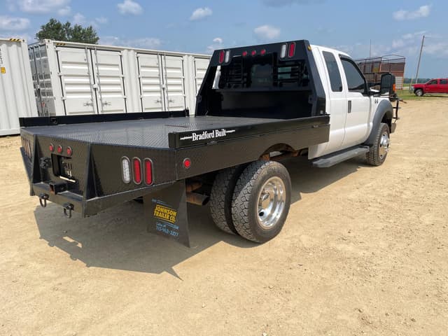 Image of Ford F-550 equipment image 4