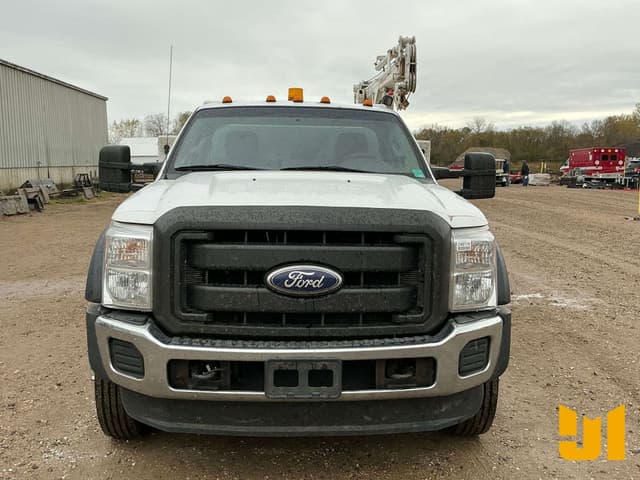 Image of Ford F-550 equipment image 1