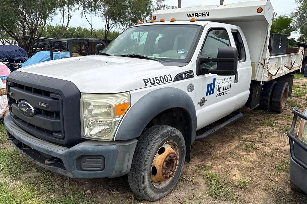 Image of Ford F-550 Primary image