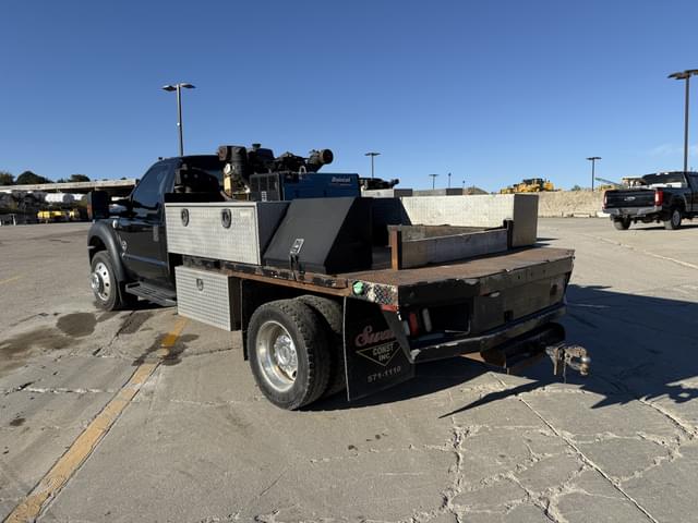 Image of Ford F-550 equipment image 3