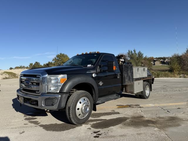 Image of Ford F-550 equipment image 1