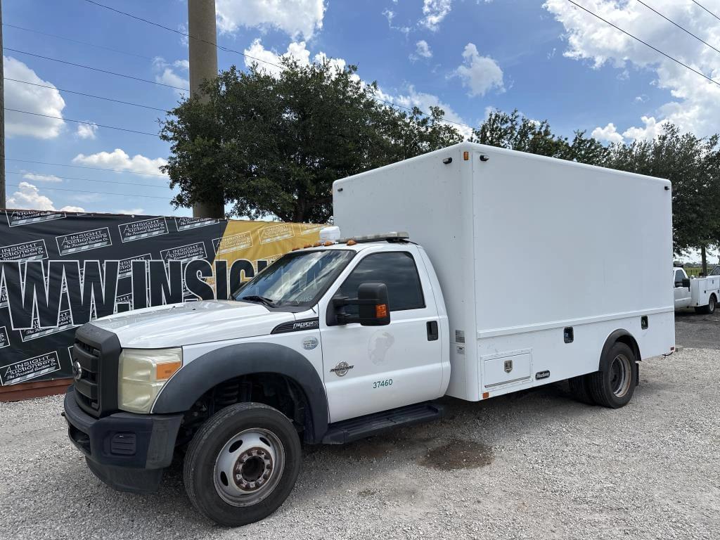 Image of Ford F-550 Primary image