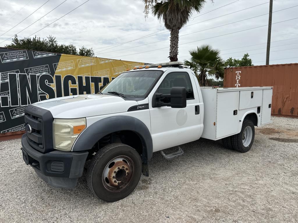 Image of Ford F-550 Primary image