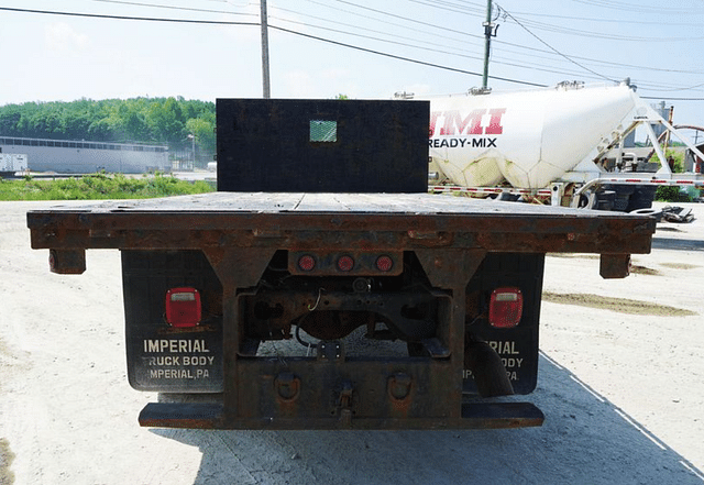 Image of Ford F-650 equipment image 3