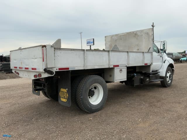 Image of Ford F-650 equipment image 2
