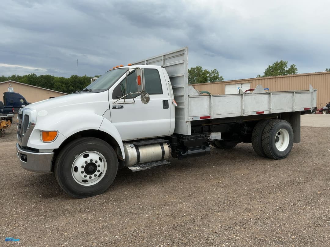 Image of Ford F-650 Primary image