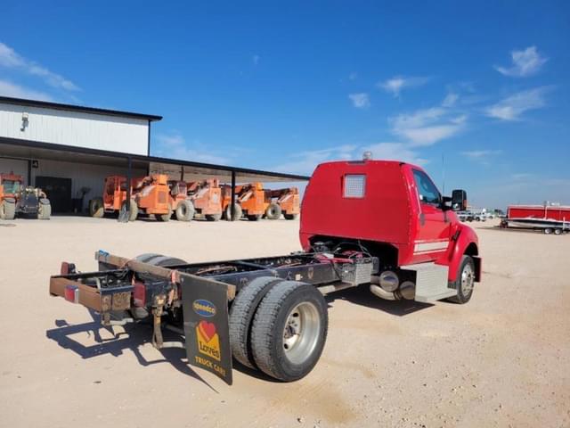 Image of Ford F-650 equipment image 4