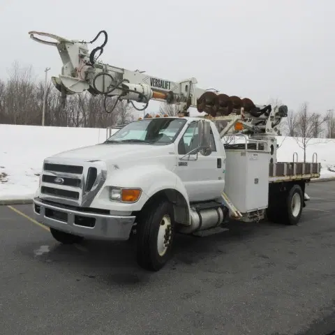 Image of Ford F-750 Primary image