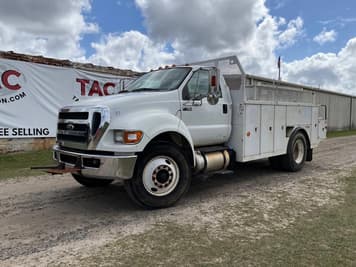 Main image Ford F-750