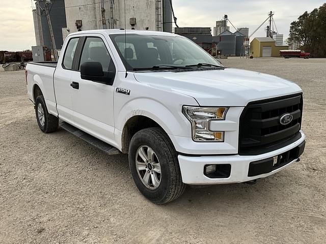 Image of Ford F-150 equipment image 2