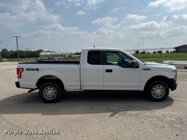 Image of Ford F-150 equipment image 3