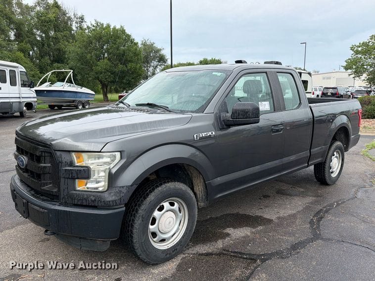 2015 Ford F-150 Equipment Image0
