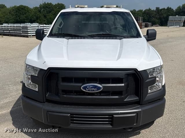 Image of Ford F-150 equipment image 1