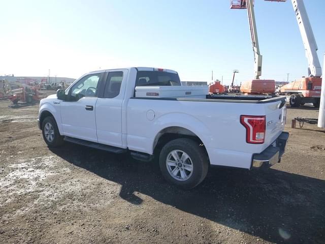 Image of Ford F-150 equipment image 3