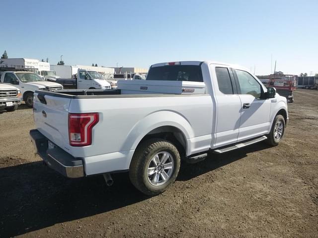 Image of Ford F-150 equipment image 2