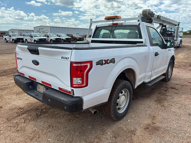 Image of Ford F-150 equipment image 2