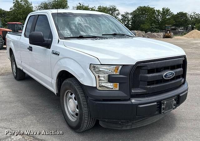 Image of Ford F-150 equipment image 2