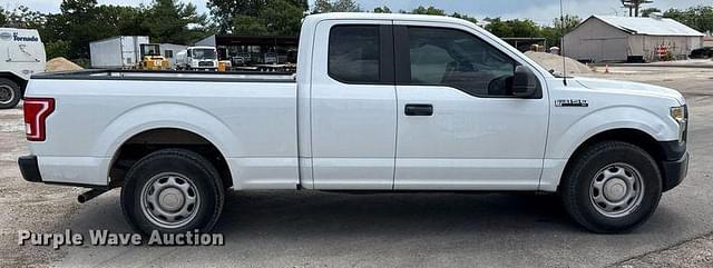 Image of Ford F-150 equipment image 3