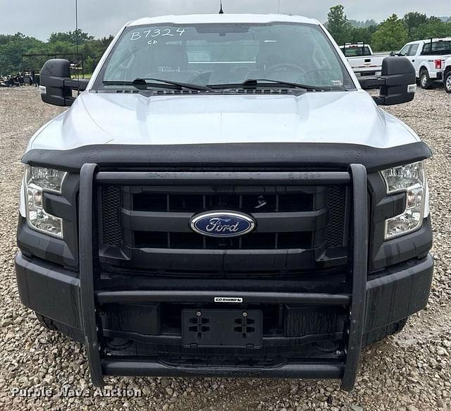 Image of Ford F-150 equipment image 1