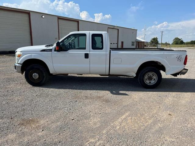 Image of Ford F-250 equipment image 3