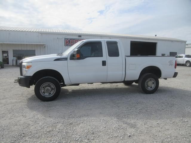 Image of Ford F-250 equipment image 3