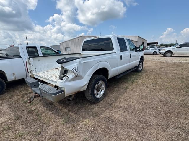 Image of Ford F-250 equipment image 3