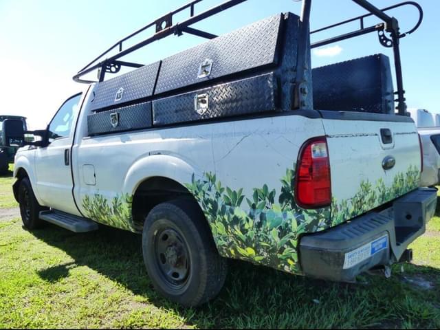 Image of Ford F-250 equipment image 3