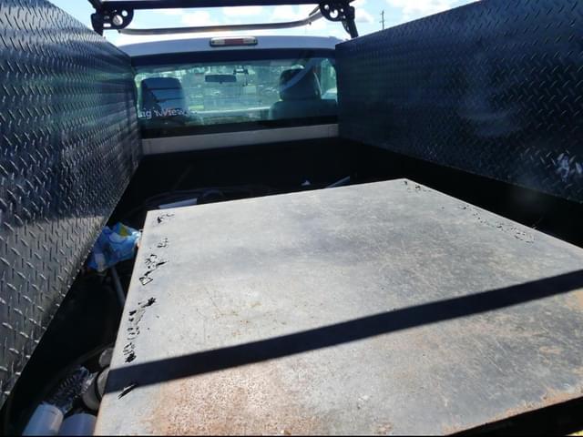 Image of Ford F-250 equipment image 4