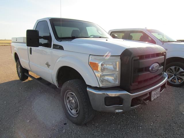 Image of Ford F-250 equipment image 2