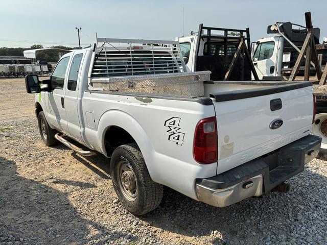 Image of Ford F-250 equipment image 4