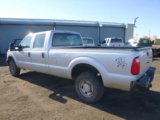 Image of Ford F-250 equipment image 3