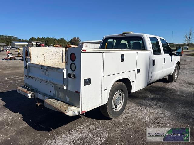 Image of Ford F-250 equipment image 4