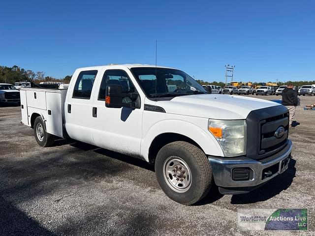 Image of Ford F-250 equipment image 3