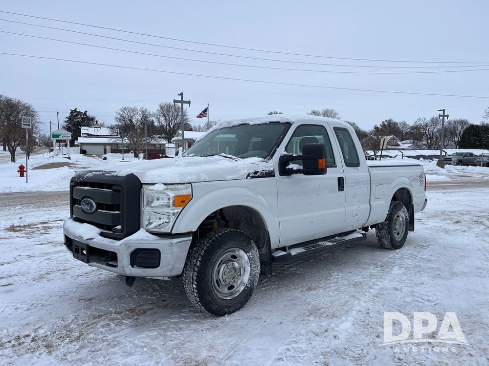 2015 Ford F-250 Equipment Image0