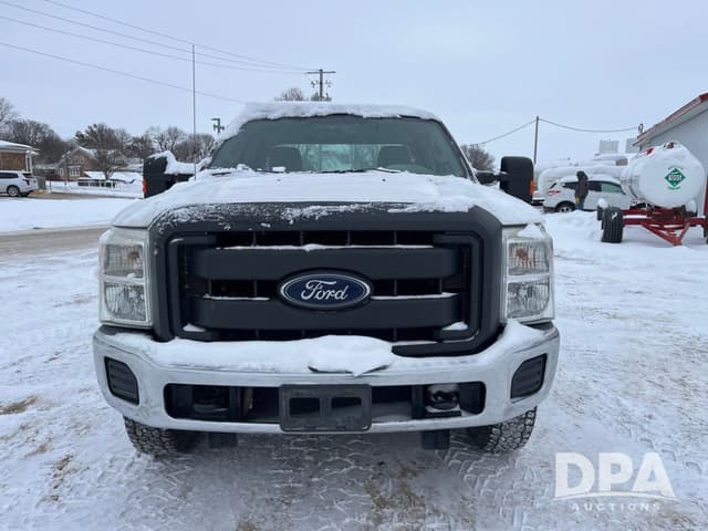 Image of Ford F-250 equipment image 2