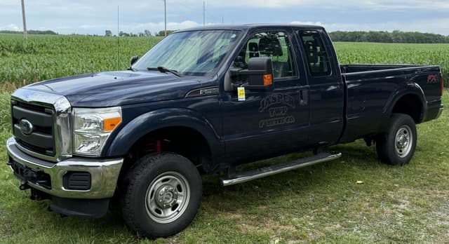 Image of Ford F-250 equipment image 1