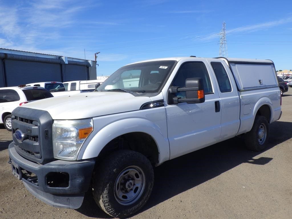 2015 Ford F-250 Equipment Image0